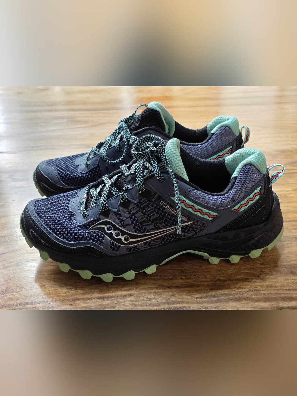 Saucony Women's Grid Excursion TR12 Trail Running In Blue/Mint Green -Size 7